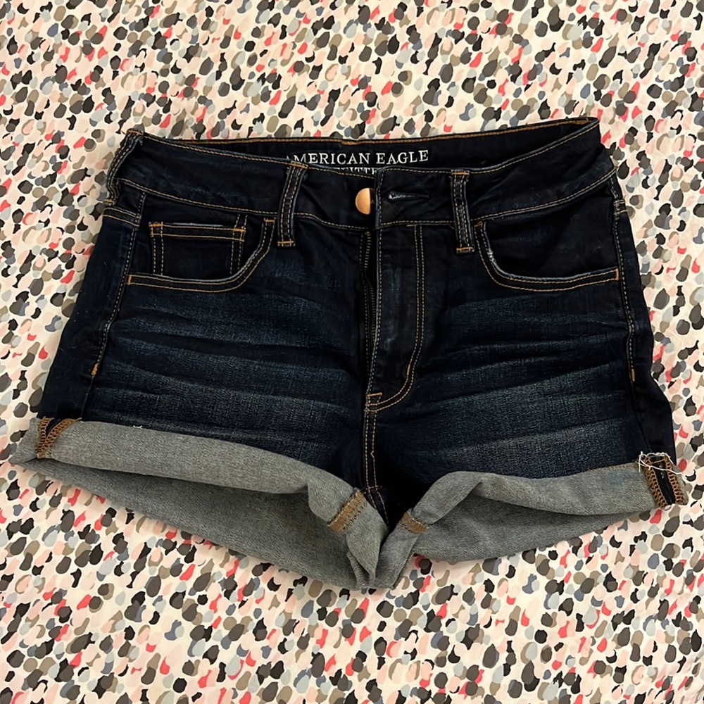 American Eagle High-Rise Shortie, size 8.